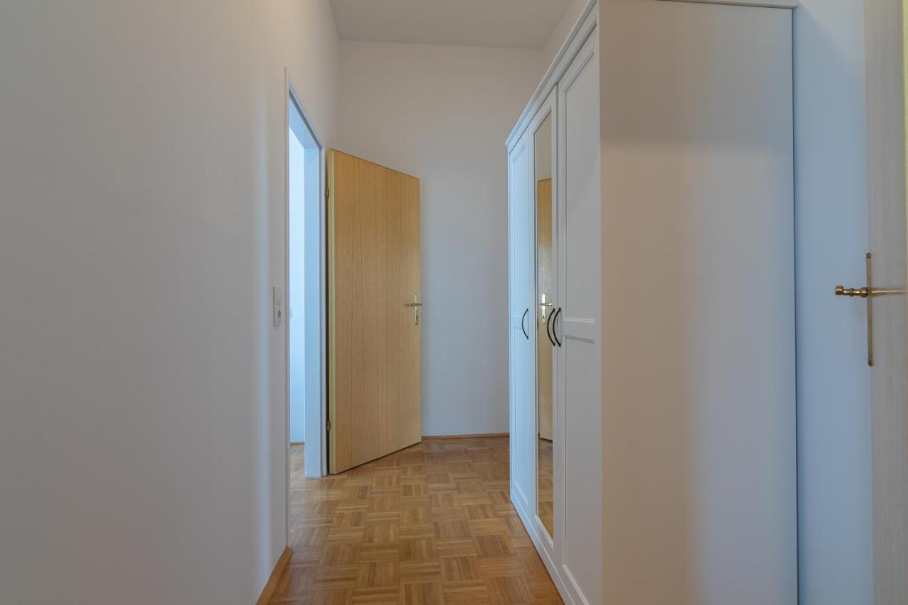 Vienna Central Station Residence Exterior photo
